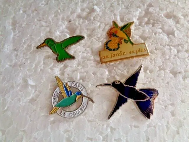 Job lot of 4 Humming bird shaped metal lapel pins