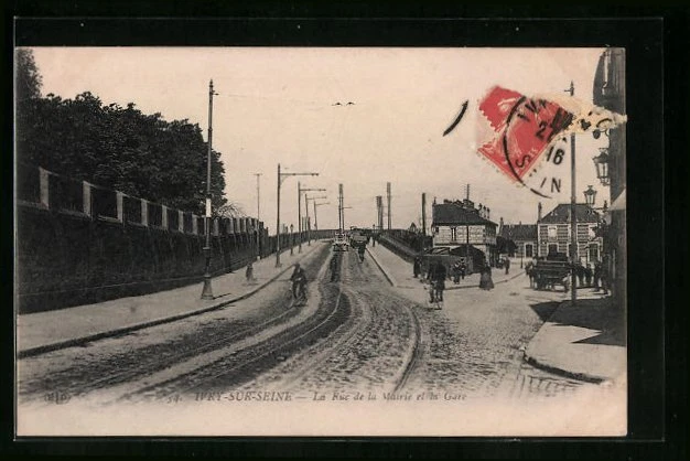 CPA Ivry-sur-Seine, La Rue de la Mairie et la Gare 1916