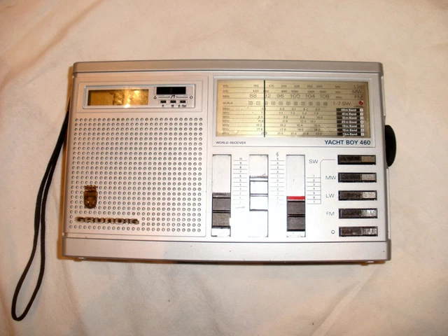 Récepteur Radio Grundig Yacht Boy 230 - 16 Bandes, Stéréo - Fonctionne