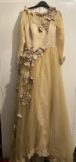 Beautiful Vintage Style Wedding Dress Dark Gold Never Worn Size 10-12