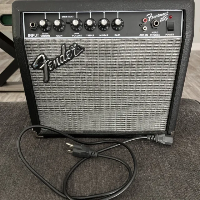 Fender Frontman 15G 15 watt Guitar Amp - No Aux cable