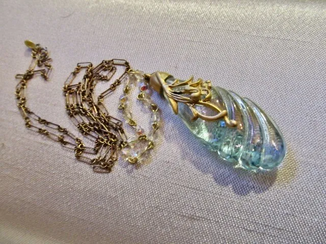 Vintage Fluted Iridescent Blue Art Glass Teardrop Pendant Necklace marked FENTON