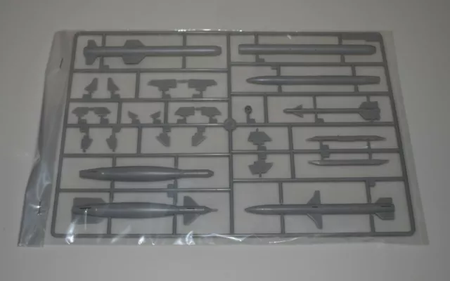 Trumpeter A-7E Corsair Ii 02231 ⭐Parts⭐ Sprue G-Gbu-10+Agm-88+Aim-9B+More 1/32