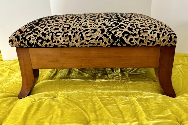 Vintage WOOD FOOTSTOOL Leopard Print Padded Fabric Upholstery ~18W x 13D x 8H Vintage WOOD FOOTSTOOL Leopard Print Padded Fabric Upholstery ~18W x 13D x 8H