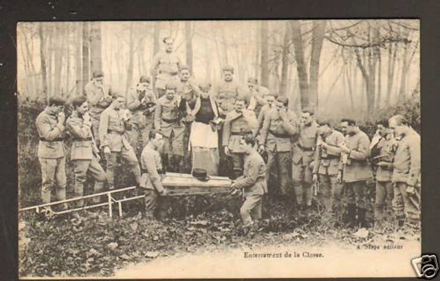 Messe / Enterrement D'une Classe Militaire