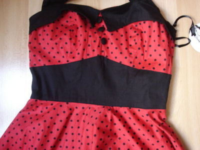 Hell Bunny Rock/Roll Rockabilly Full Circle robe blanc/roses rouges dos nu 4xL Hell Bunny Rock/Roll Rockabilly Full Circle robe blanc/roses rouges dos nu 4xL