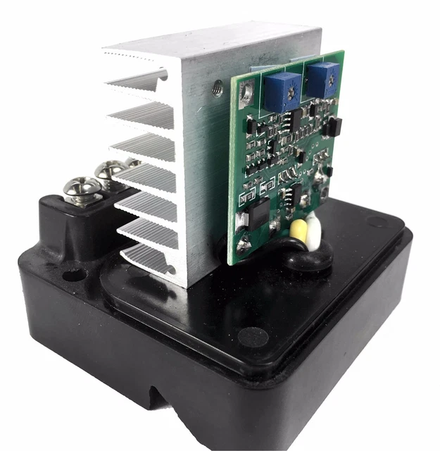 VOLTAGE REGULATOR SCREWIN Terminals for MG TD Midget MGA NCB100 Lucas