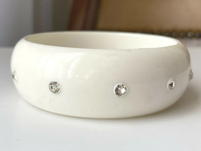 Bracelet Vintage Blanc Beige Années 50 - Matière Bakelite (?) Ou Plastique - Occasion - Sans Marque