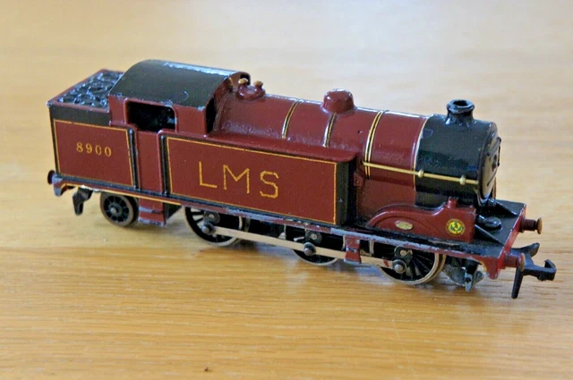 Hornby Dublo 3 rail 3217 class N2 loco with coal refinished in LMS maroon livery