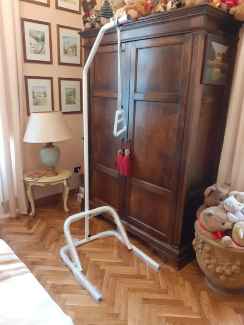 MANIGLIA PER ALZARSI dal letto - Nuova EUR 110,00 - PicClick IT