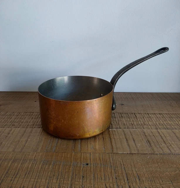 Cocotte Ancienne En Cuivre Tournus France - Soupière Ovale, Poignée Fonte, Vintage