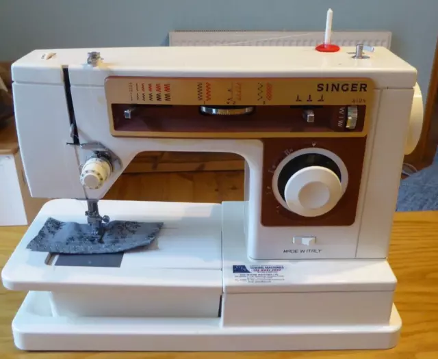 SINGER 6105 Sewing Machine 40+  years old FOR PARTS  Pick up only BANBURY