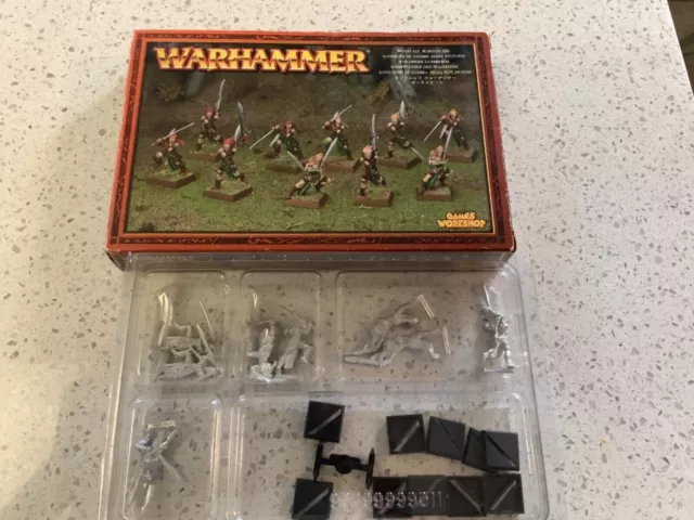 warhammer-wood elf wardancers-not complete-see all pics for details package Wear
