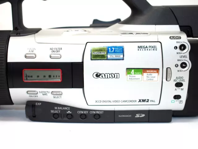 Canon Dm-Xm2 3Ccd Camcorder Mini Dv Digital Tape Semi Professional Video Camera 3