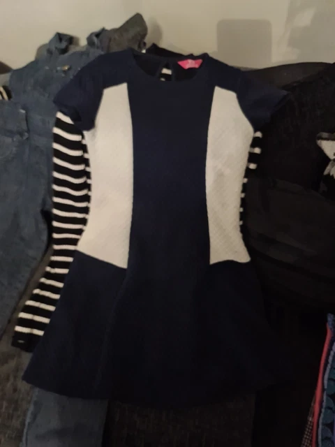 7 x Item Bundle Girls Age 9 - 10 Years.  Dress, Skirt, Top, Jumper. Joblot 6