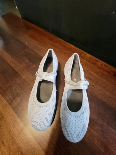 Merrell Ladies Walking Shoes  Form 2 Mary Jane Style Silver Grey # 0817 VGC