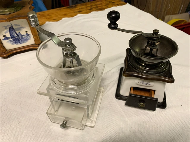 10 alte Kaffeemühlen, Konvolut, verschiede Marken, Leinbrock’s, Zassenhaus u.a. 2