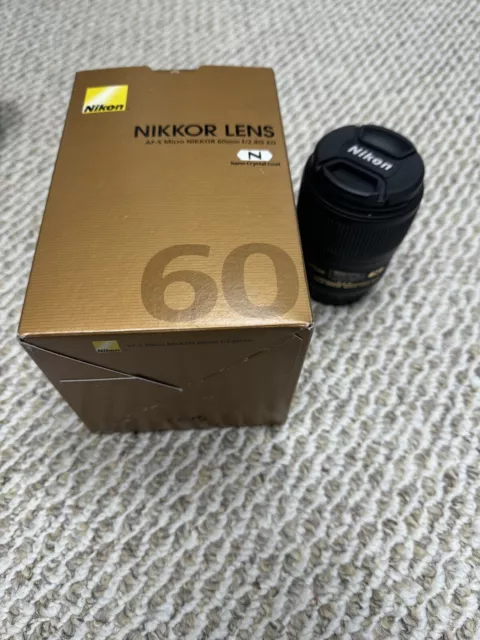 Nikon AF-S Micro NIKKOR 60mm F/2.8 G ED