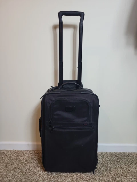 Tumi Alpha International Light Weight Black CarryOn 21"x 14"x 9" 22902DH