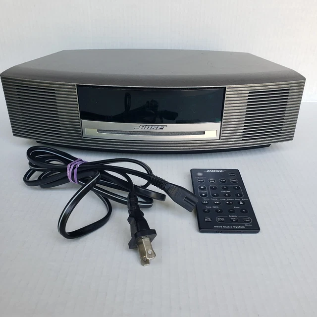 BOSE WAVE MUSIC System AM/FM Radio CD Player Silver with Remote Works