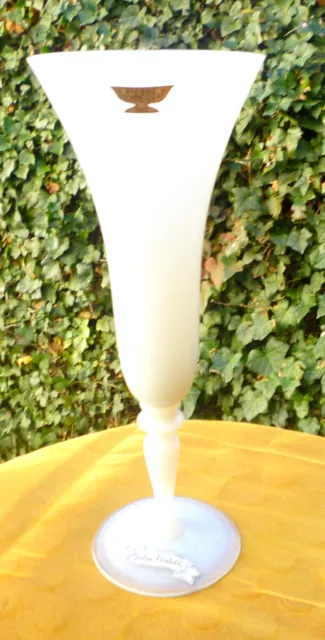 Grand vase en opaline blanche véritable de marque Pierre Schneider - Paris
