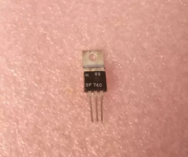 1pcs BF760 Si PNP Transistor  250 V  0.5 A  2 W  20 MHz TO202  Motorola.