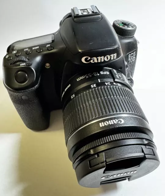 Canon EOS 70D Digitalkamera + Objektiv EFS 18-55mm Macro 0.25 / 0.8ft - Sehr Gut
