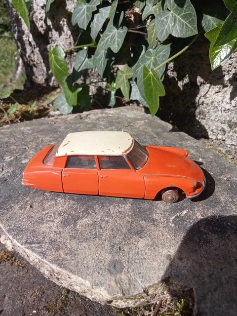 Vintage Dinky 403 Peugeot U5, 24F, Made in France dans les