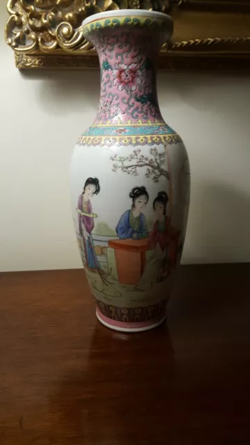 Chinese Porcelain Hand Enamel Painted   Famille Rose Vase.