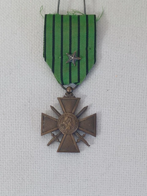 Médaille UNC Combattants Fab Chobillon Guerre 1939-1945 - Décoration Française
