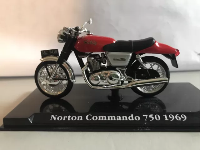 atlas 1/24 diecast motorcycles Norton