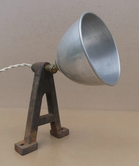 Lampe à suspension de style industriel fabriquée à la main Ferroluce