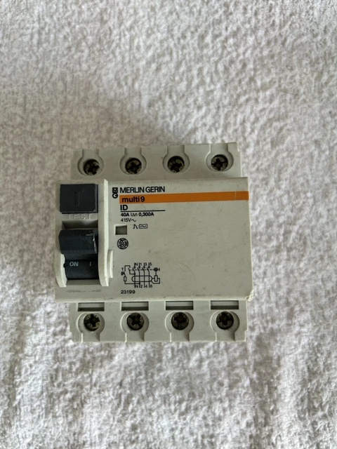 Interrupteur Différentiel Merlin Gerin Multi9 23199 300mA - Neuf (origine France) - Pour Tableau Électrique