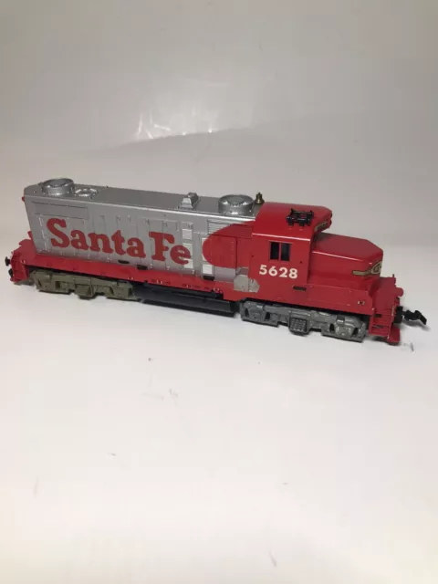 Tyco 5628 Santa Fe Locomotive Diesel Engine HO Scale Train UNTESTED No Box