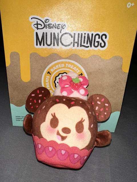 SOLD OUT Disney Munchlings MINNIE MOUSE Strawberry Cupcake Scented Plush 4" NEW