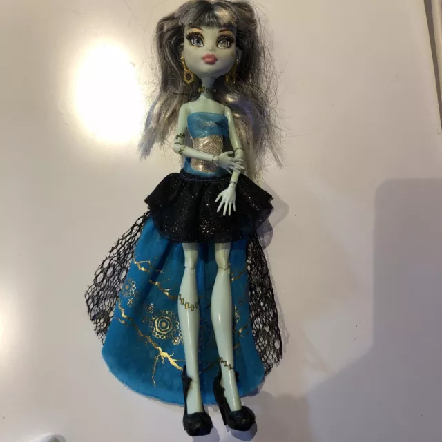 Monster High Doll - 13 Wishes - Frankie Stein