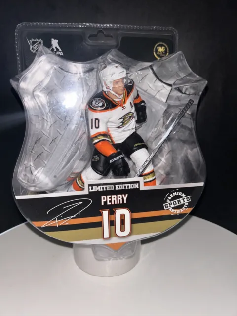 Corey Perry Anaheim Ducks 2015-16 NHL 6" Figure Imports Dragon Wave 4