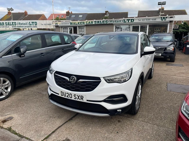2020 Vauxhall Grandland X 1.5 Turbo D Elite Nav 5dr Diesel