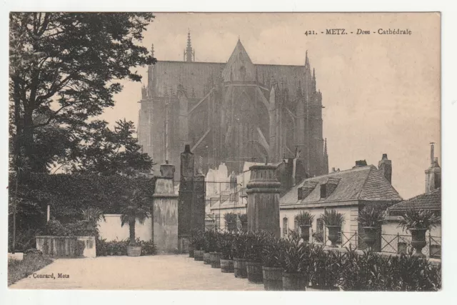 METZ  - Moselle - CPA 57 - La Cathedrale - vue 1