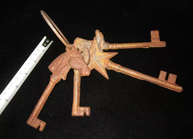 Rustic Vintage Cast Iron SKELETON KEY SET Cowboy Boots Star Boot Horse Horseshoe