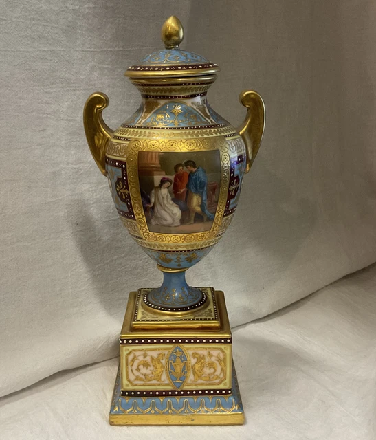 Fine Small Royal Vienna Hand Painted Gold Gilt Porcelain Covered Urn 9"