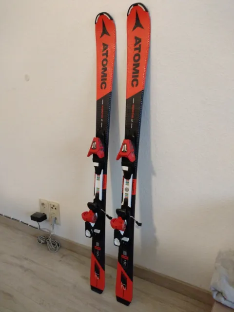 Atomic Redster J2 Alpin Ski Länge 130cm und Stöcke