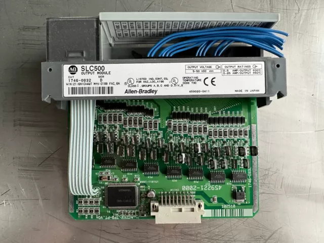 Allen-Bradley SLC 500 1746 -OB32 Output Module