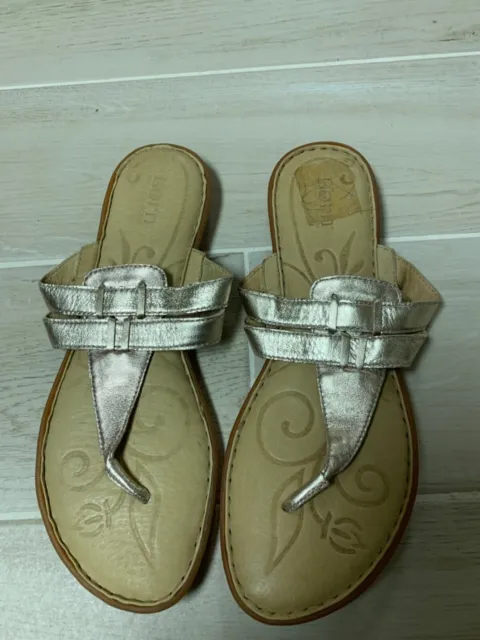 Born Women’s Size 9 Leather flip flop Slide Sandals