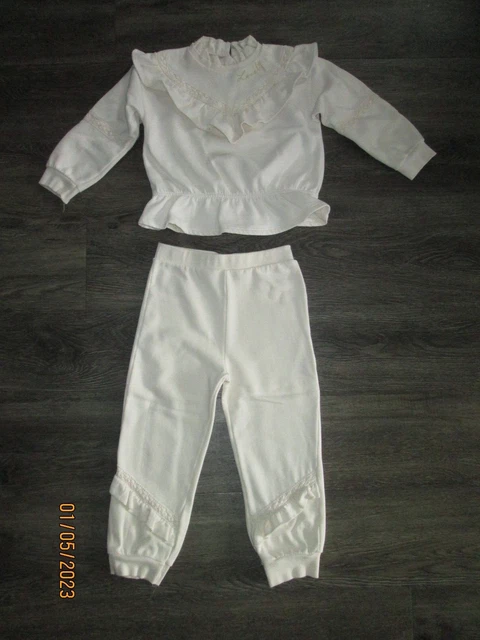 Girls River Island Cream Frilled Tracksuit Age 4-5 Yrs VGC