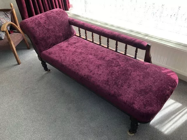 Antique Victorian Chaise Longue