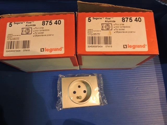 Doigt Enjoliveur Legrand Sagane Alumide 2P+Terre - Réf 87540, Neuf