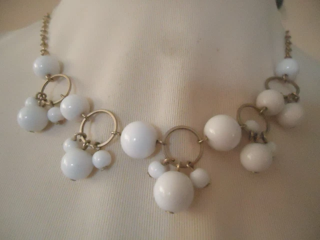 Avon White "Bubble Cluster" Goldtone Necklace, Excellent Used