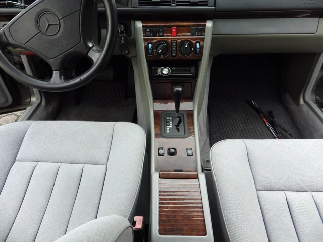 Mercedes-Benz E-Klasse W124 280ET Bj. 1994 Top Zustand