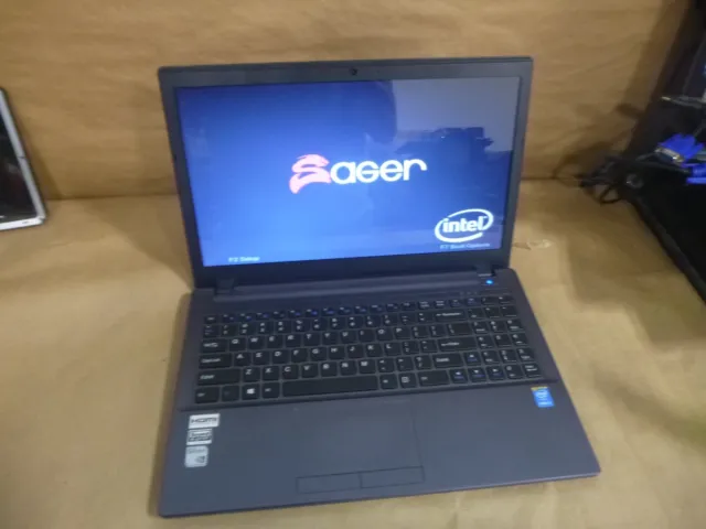 CLEVO Sager W650SF Laptop - CORE i7-4710MQ @ 2.50Ghz / 4GB / NO HDD